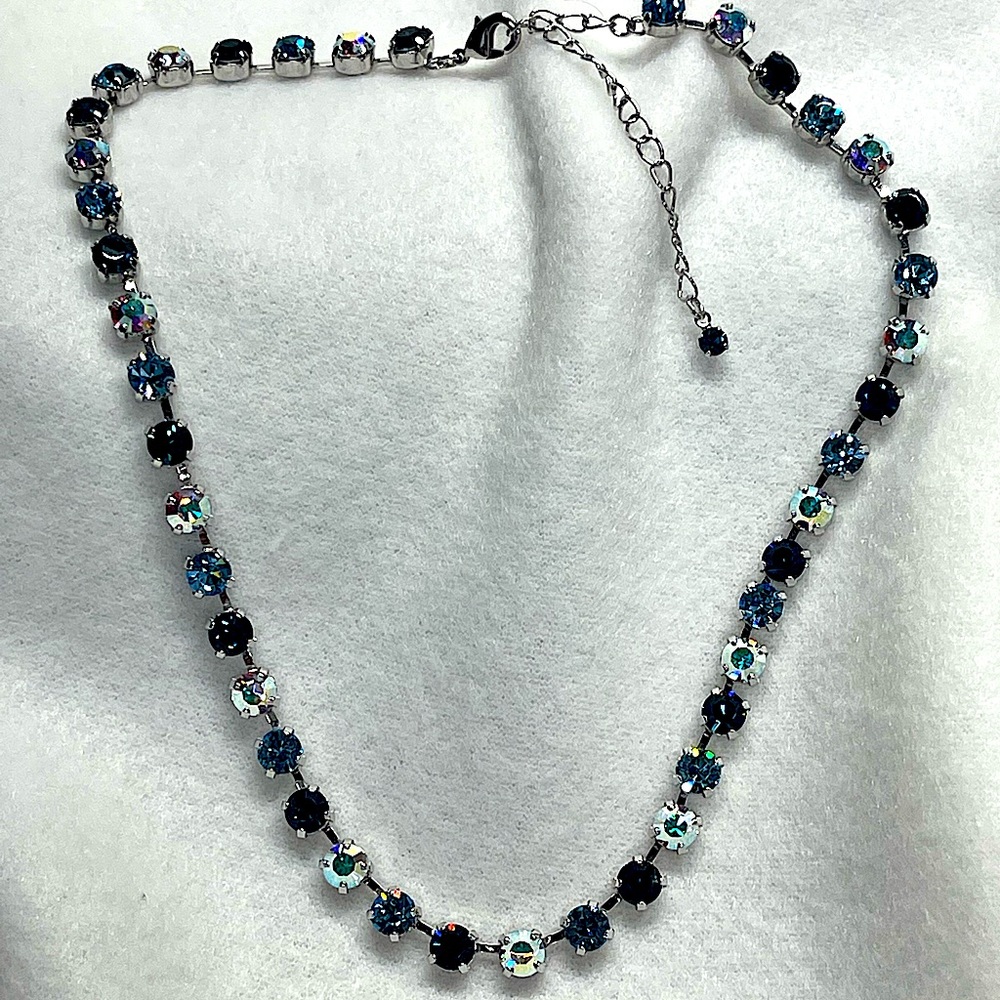 TOUCHSTONE CRYSTAL Mini Glitz Necklace